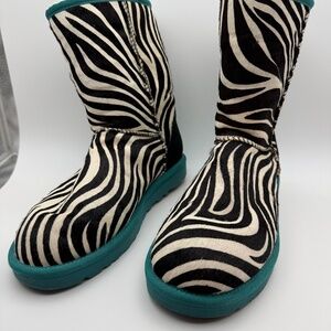 UGG Zebra Print  Boots with Teal Soles
Super rare unique 
Fabulous